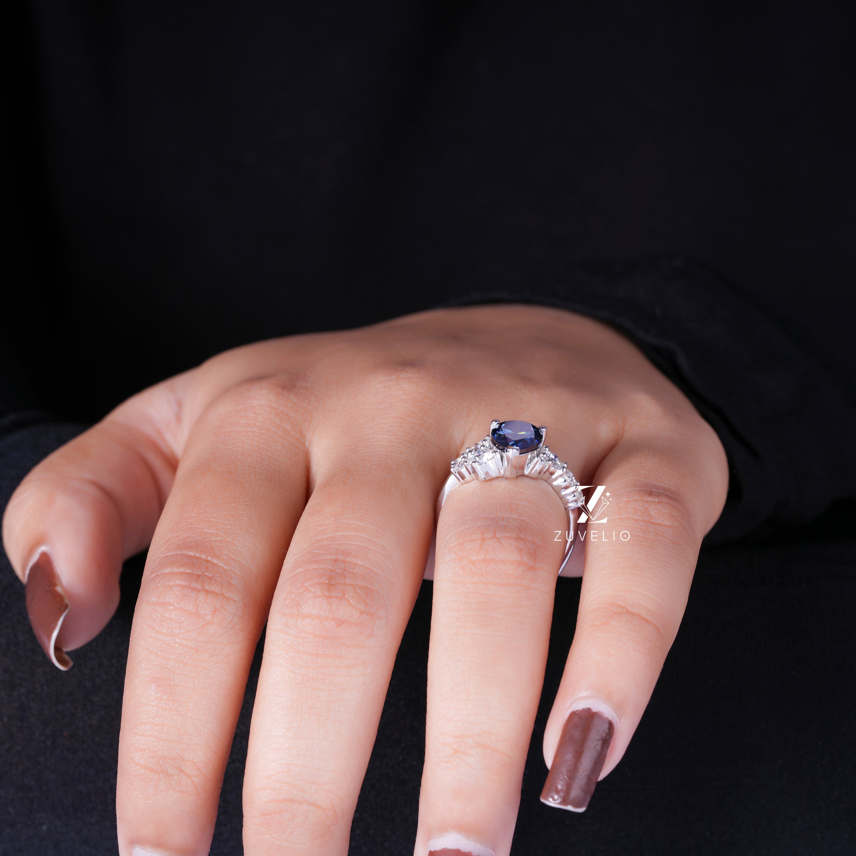 Blue Moissanite Vintage Ring - Zuvelio.com Blue Moissanite Vintage Ring - Zuvelio.com