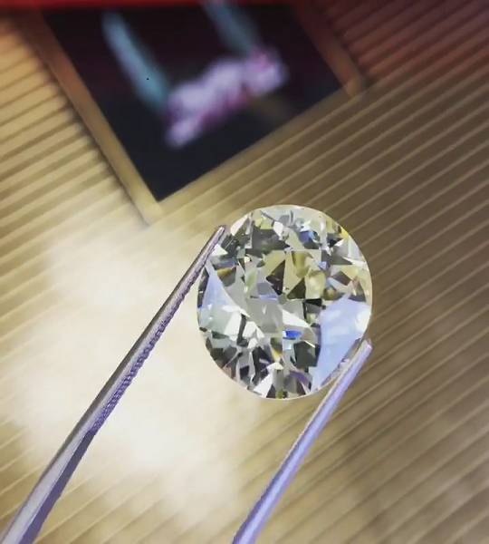 OEC Moissanite Diamond